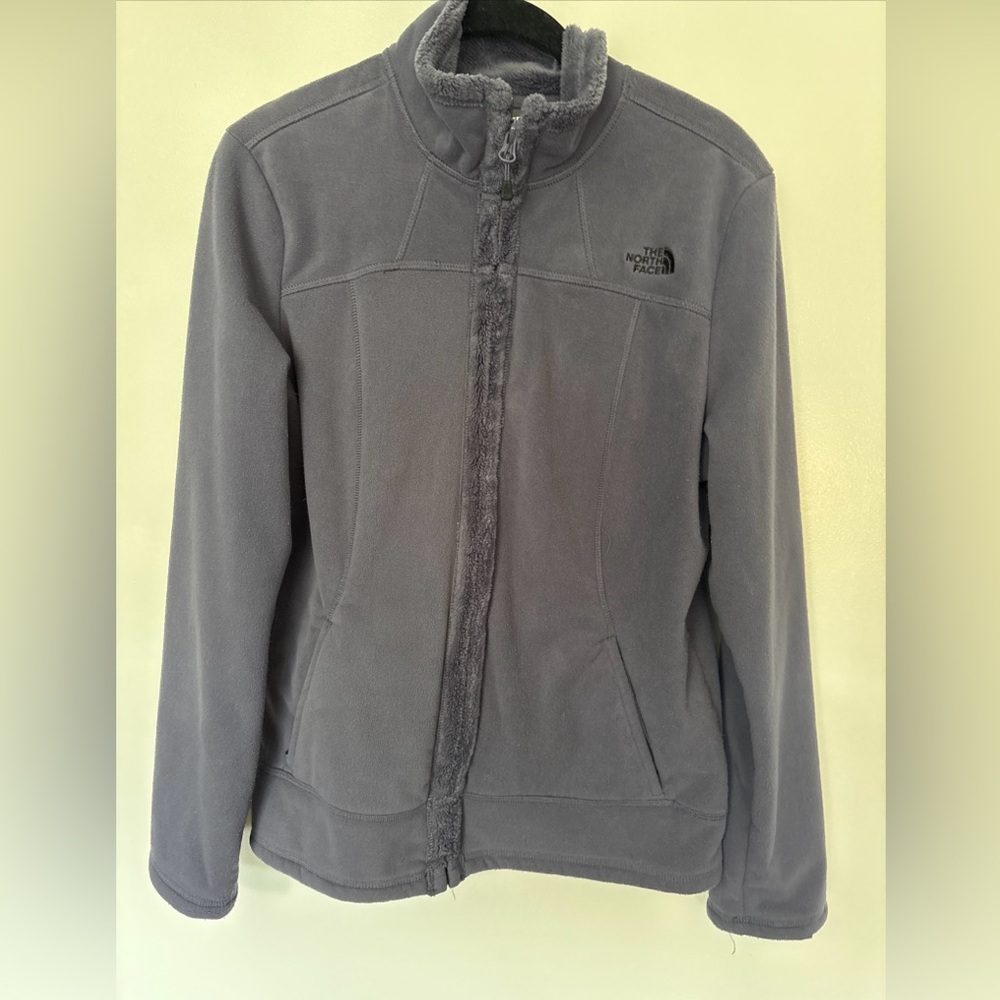 The North Face Women's Medium Light Purple Plush Fleece Jacket